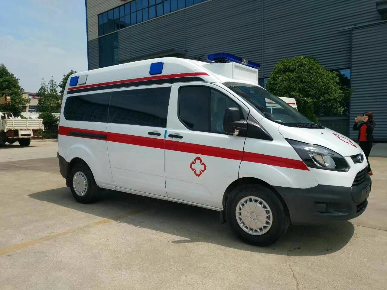 扎兰屯市救护车护送
